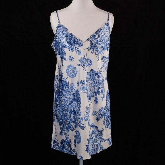 Cinq a Sept Chinoiserie Floral Satin Slip Dress, Blue and White, Size 6 - Picture 1 of 10